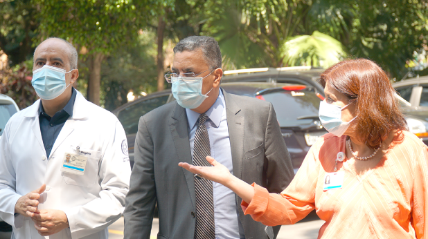 Deputado Gilmaci Santos visita o Hospital Central